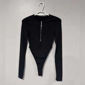 Elegant Black Zipper Bodysuit
